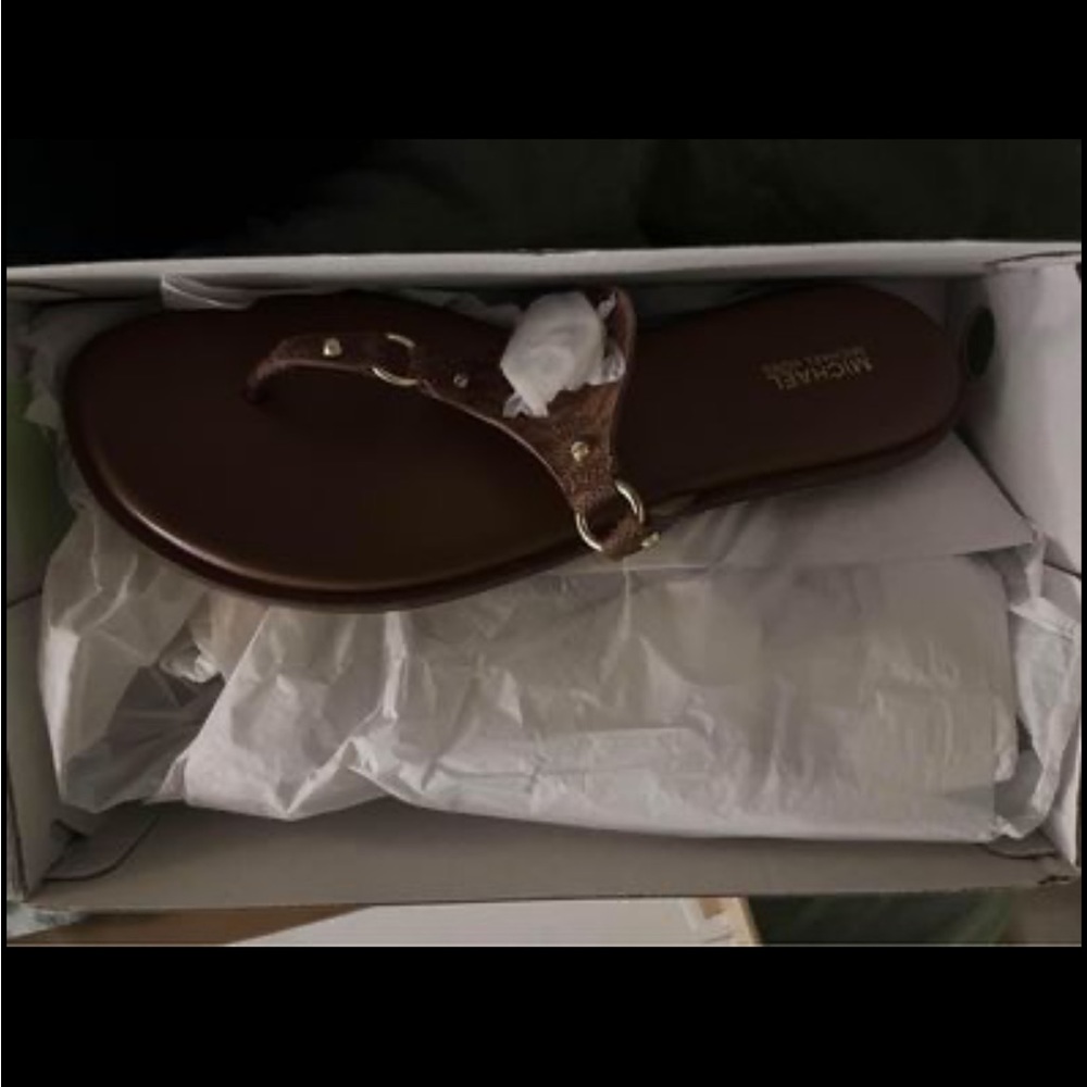 Michael Kors Flip flops